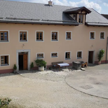 Ferienwohnung * Schernfeld